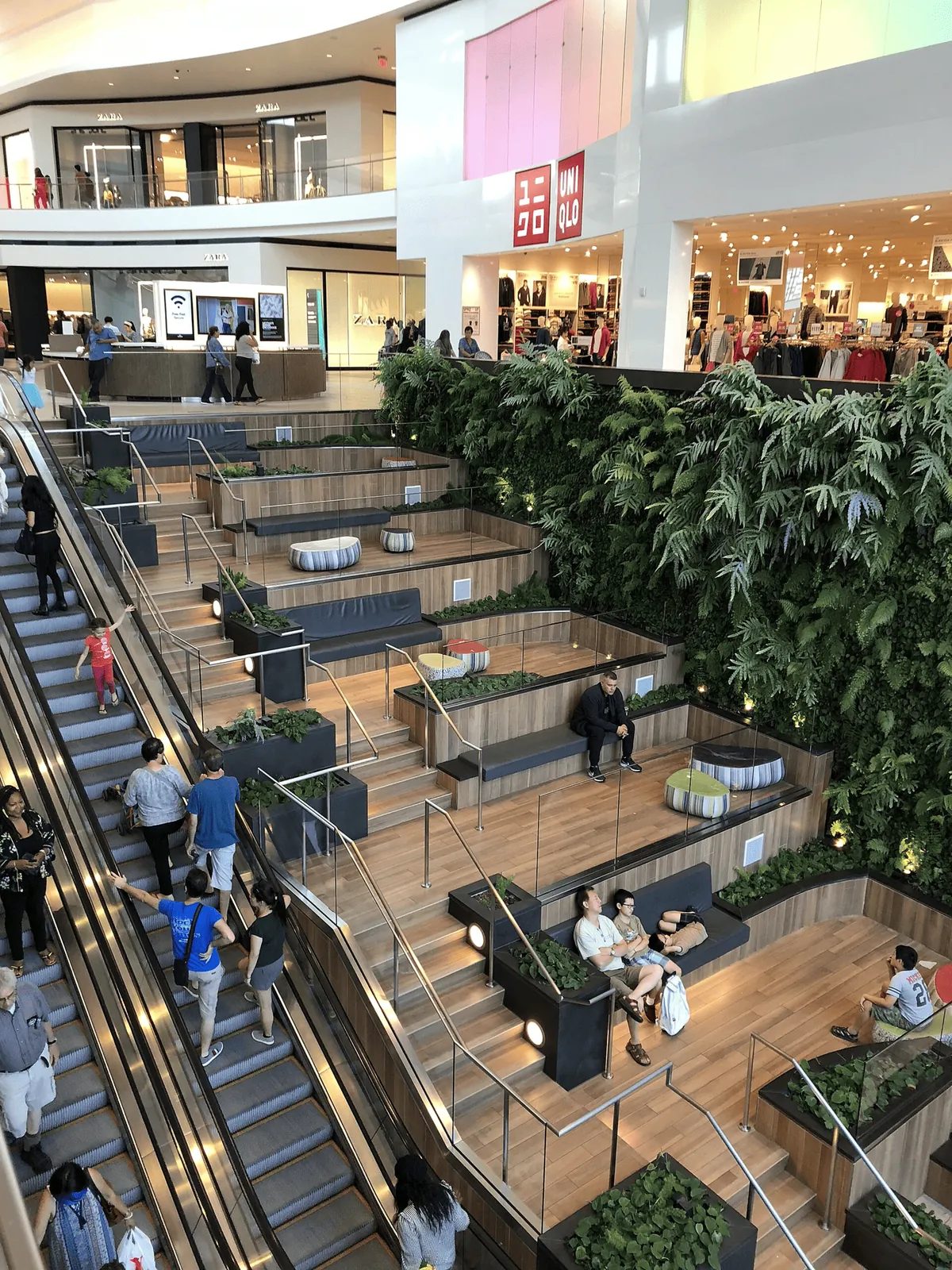 Del Amo Fashion Center